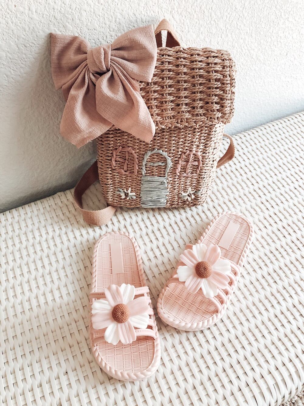 New Darling Daisy Blush Summery Flat Sandal Flip Flops 9/10